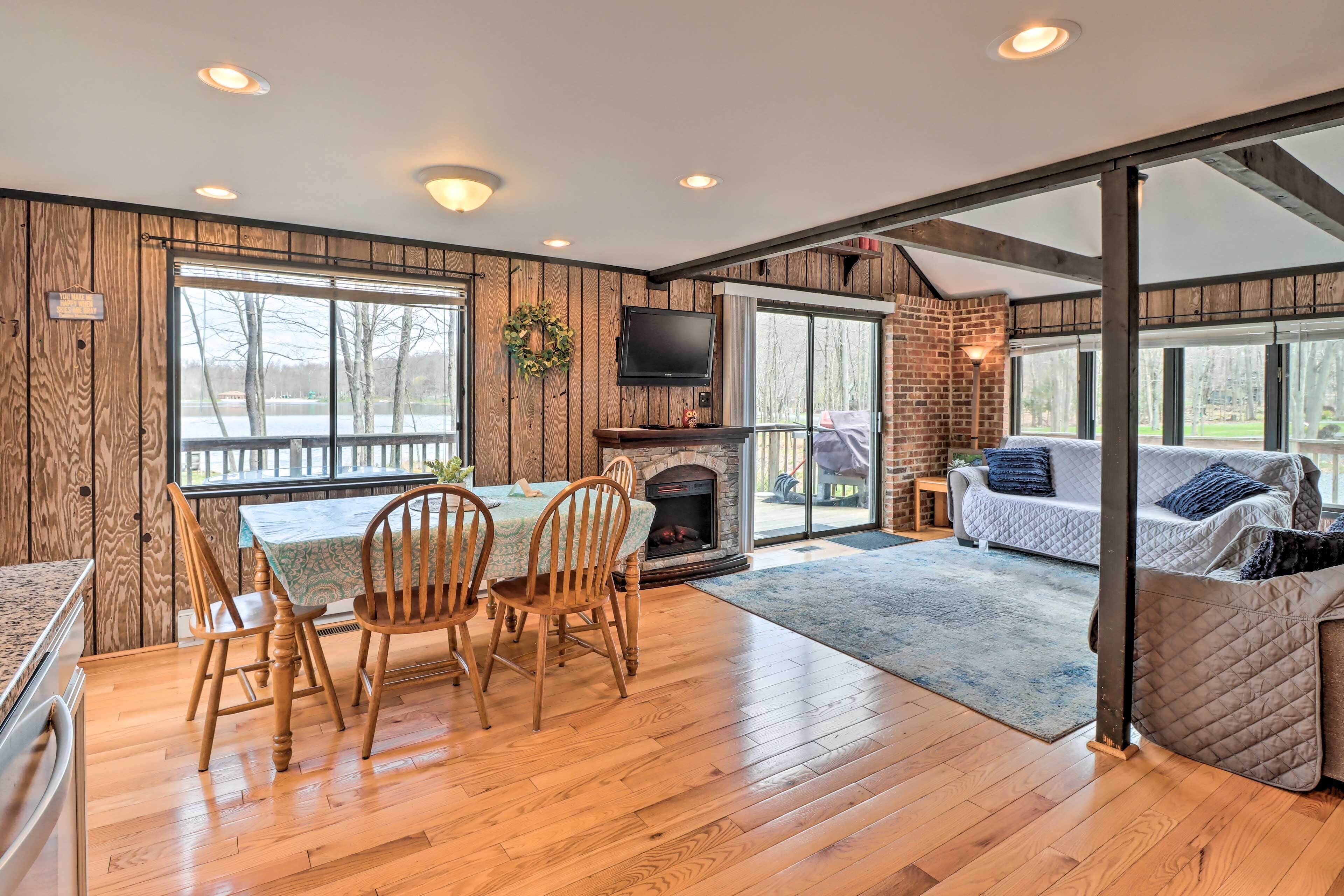 House (3 Bedrooms) | Front of property