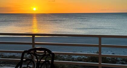 Oceanfront Marco Island Escape w/ Beach Access!