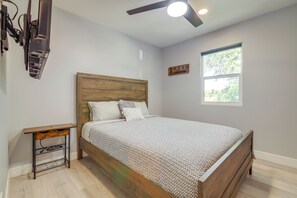 House (3 Bedrooms) | Interior - Lago Vista Vacation Rental w/ Fireplace! (Leander)