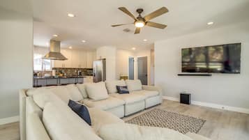 House (3 Bedrooms) | Front of property