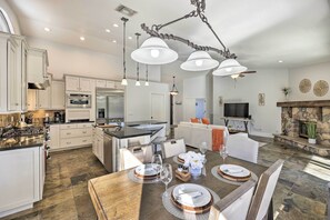 House (3 Bedrooms) | Interior - Airy Scottsdale Home: Pool, Putting Green & Grill! (Scottsdale)