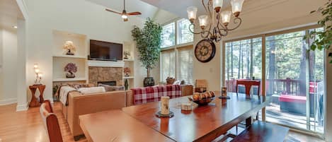 House (4 Bedrooms) | Interior