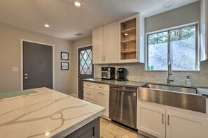 Interior - Flagstaff Vacation Rental, 3 Mi to Downtown! (Flagstaff)