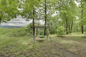 House (3 Bedrooms) | Interior - 'bullfrog Bluff' Mountain View Cabin w/ Deck! (Mountain View)