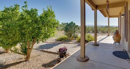 9 Mi to Sahuarita Lake Park: Getaway w/ Game Room