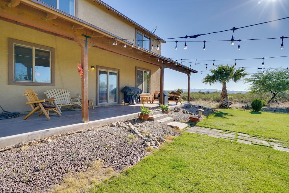 9 Mi to Sahuarita Lake Park: Getaway w/ Game Room - Sahuarita Lake, AZ
