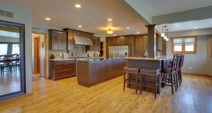 Expansive Retreat on 5 Acres in Shakopee!