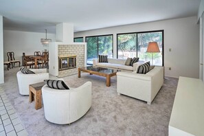 Rumah (4 Bedrooms) | Interior