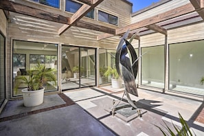 House (4 Bedrooms) | Interior - Unique Coto De Caza Home Near Hiking & Biking (Trabuco Canyon)