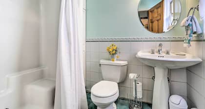 Pet-friendly Pond View Loft' w/ Private Pool!