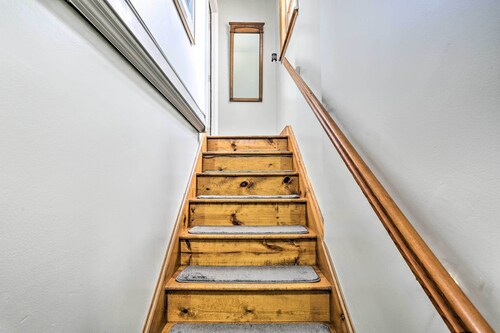 Pet-friendly Pond View Loft' w/ Private Pool!