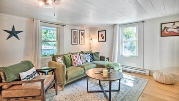 Cottage (2 Bedrooms) | Interior