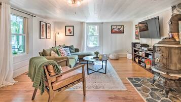 Cottage (2 Bedrooms) | Interior