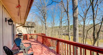 Lakefront Hot Springs Village Vacation Rental!
