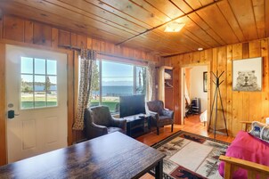 House (1 Bedroom) | Front of property