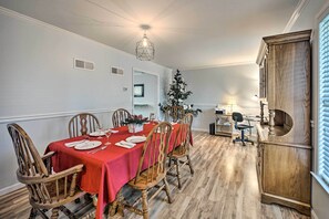 House (4 Bedrooms) | Interior - East Earl Retreat w/ Hot Tub < 4 Mi to Town! (East Earl)