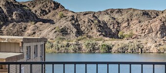 Parker Home on the Colorado River w/ Views!