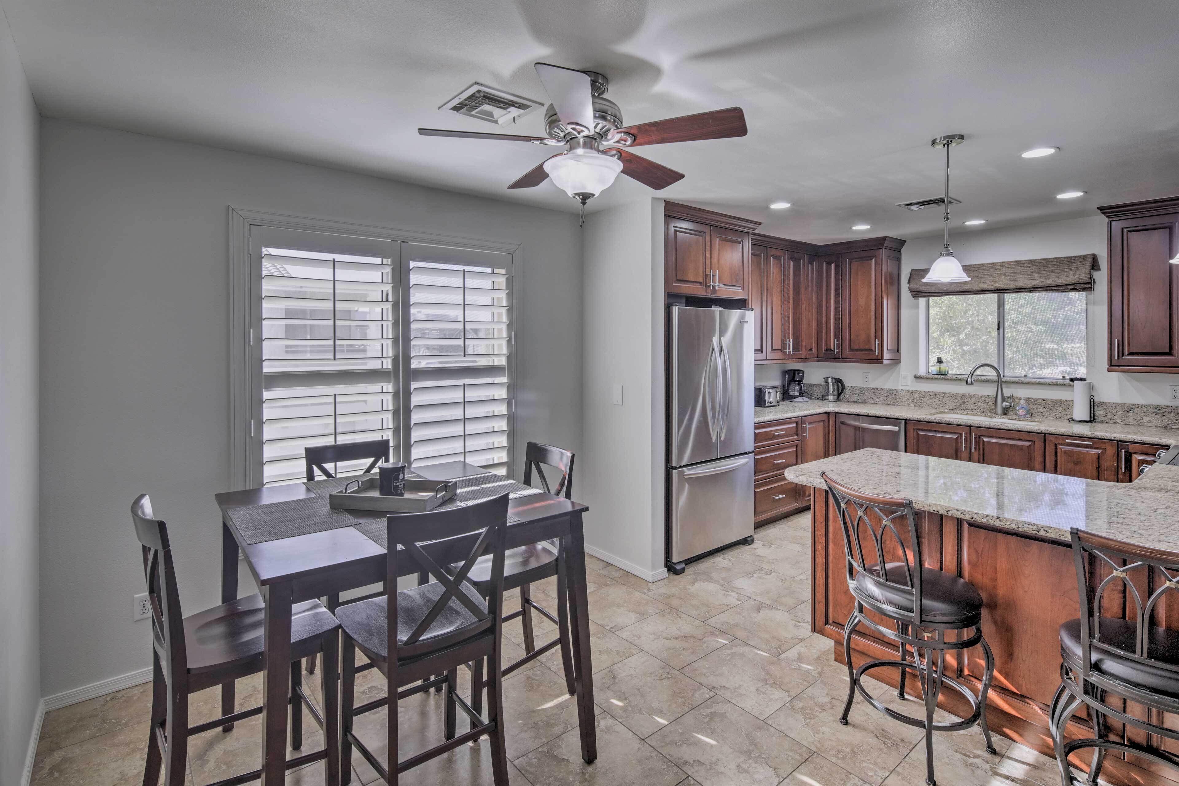 House (2 Bedrooms) | Interior