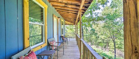 Apartment (2 Bedrooms) | Front of property