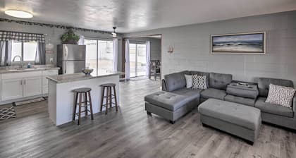 Centrally Located Gem With Laughlin Strip Views!