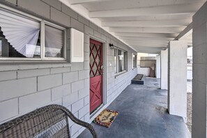 Exterior detail - Centrally Located Gem With Laughlin Strip Views! (Bullhead City)