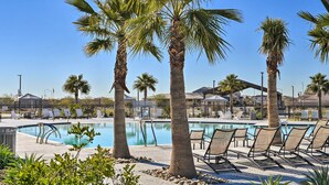 Outdoor pool - Glendale Home Near Desert Diamond Arena! (Glendale)
