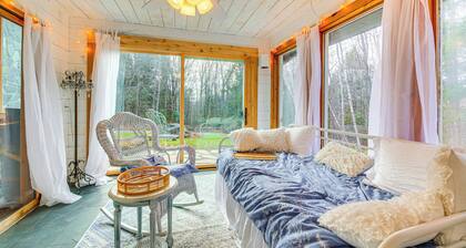 Whimsical Winhall Cottage w/ Fire Pit!