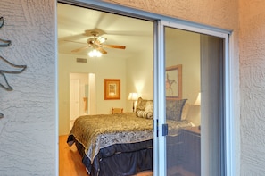 Apartment (1 Bedroom) | Interior - Phoenix Couples Condo w/ Deck & Resort Amenities! (Phoenix)