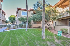 Apartment (1 Bedroom) | Interior - Phoenix Couples Condo w/ Deck & Resort Amenities! (Phoenix)