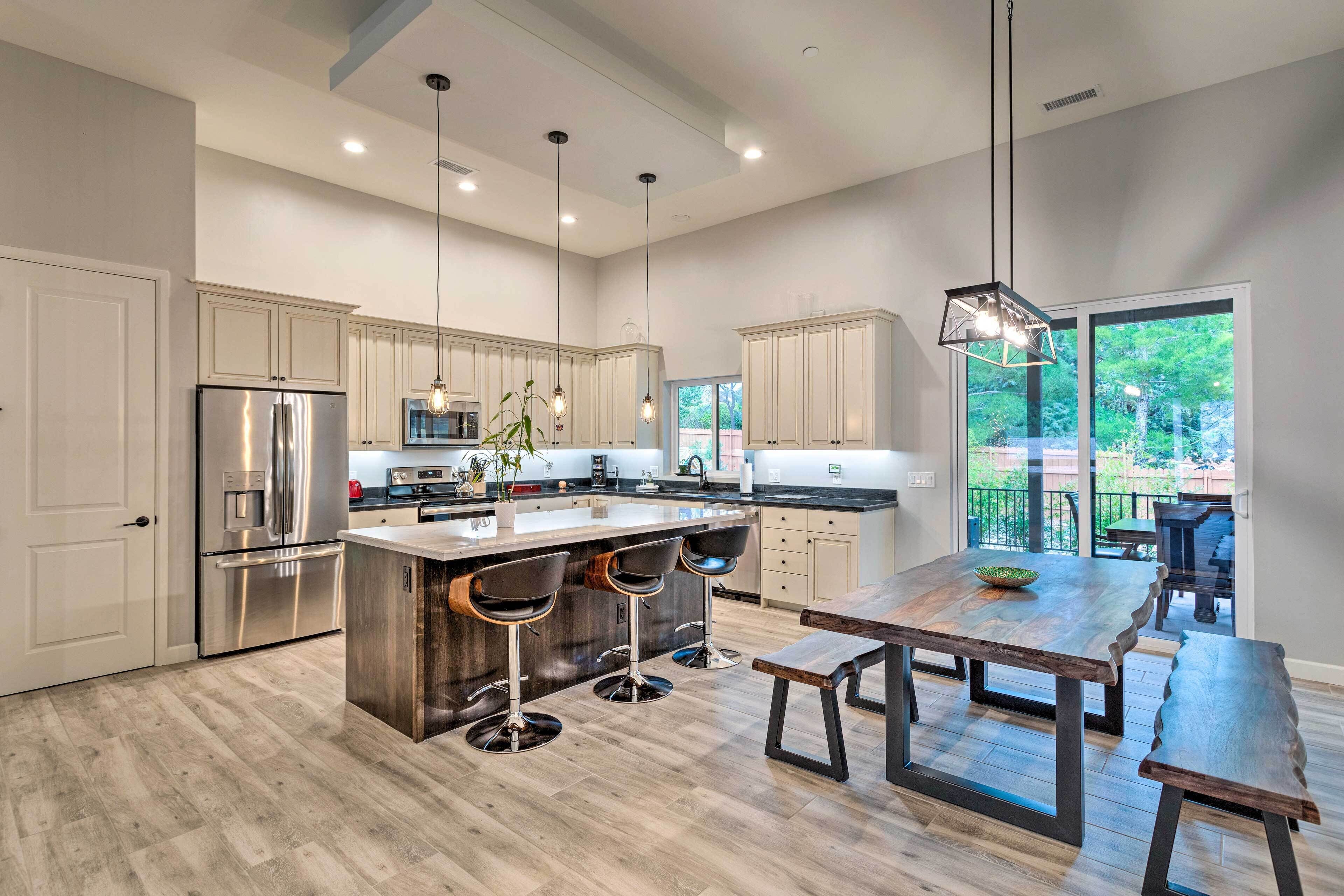 House (4 Bedrooms) | Interior