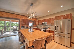 House (3 Bedrooms) | Interior - Hot Tub & Game Room: Secluded Franklin Getaway (Franklin)