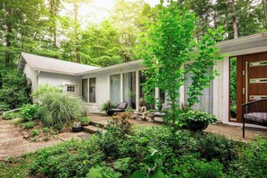 House (4 Bedrooms) | Interior - 'casa Reál' ~ Expansive Woodstock House w/ Hot Tub (Woodstock)