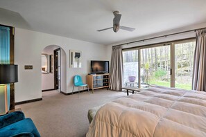 Interior - 'casa Reál' ~ Expansive Woodstock House w/ Hot Tub (Woodstock)