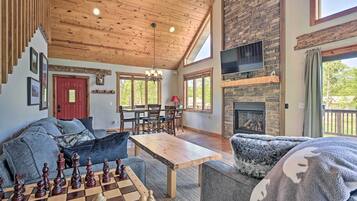 House (3 Bedrooms) | Front of property