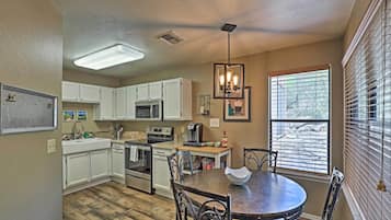 Apartamento (2 Bedrooms) | Parte interna