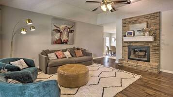 House (3 Bedrooms) | Interior