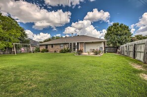 House (3 Bedrooms) | Interior - Pet-friendly Bryan Home < 5 Mi to Texas A & M! (Bryan)
