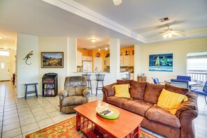 Interior - Snowbird Getaway: Waterfront Home, 1 Mi to Beach (Corpus Christi)