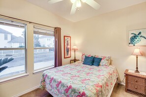 Interior - Snowbird Getaway: Waterfront Home, 1 Mi to Beach (Corpus Christi)