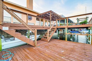 Interior - Snowbird Getaway: Waterfront Home, 1 Mi to Beach (Corpus Christi)