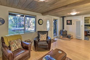 Cottage (1 Bedroom) | Interior - Peaceful Cottage w/ Grill & Yard in Grass Valley! (Grass Valley)