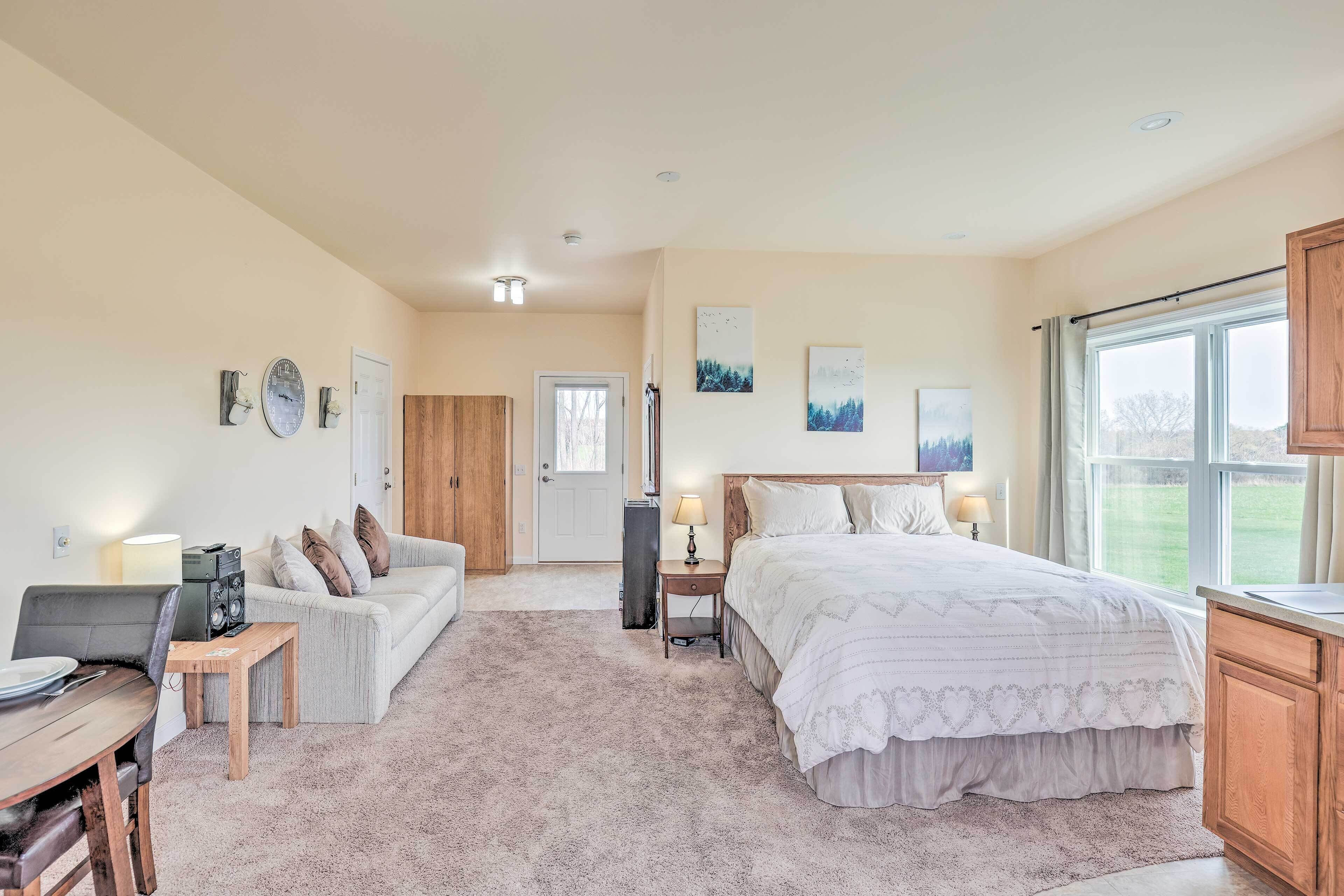 Apartment (0 Bedroom) | Interior