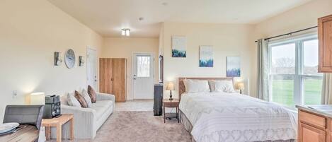 Apartment (0 Bedroom) | Interior