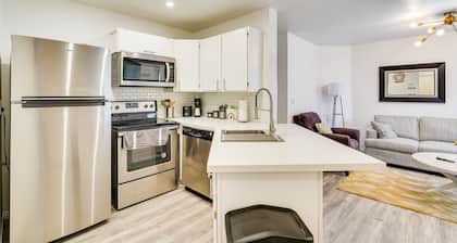 Vacation Rental Near Las Vegas Strip With Pool!