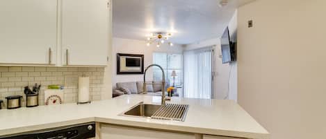 Lägenhet (1 Bedroom) | Eget kök | Mikrovågsugn, ugn, spishäll och diskmaskin