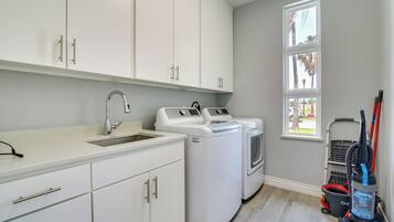 Rumah (3 Bedrooms) | Interior