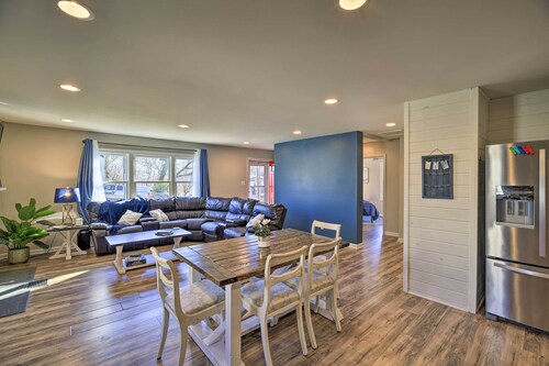 Cozy Bristol Home w/ Yard ~ 1 Mile to Downtown!