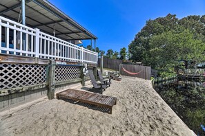 House (3 Bedrooms) | Interior - 'the Grey Goose': Waterfront Home With Beach (New Bern)