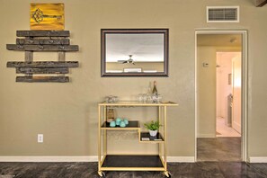 Cottage (2 Bedrooms) | Interior