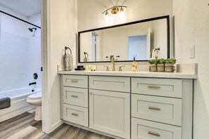 Ferienhaus (4 Bedrooms) | Badezimmer | Badewanne